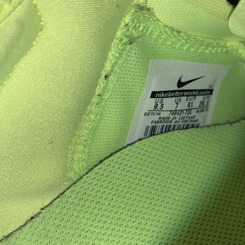 Nike - Picture 7 of 7